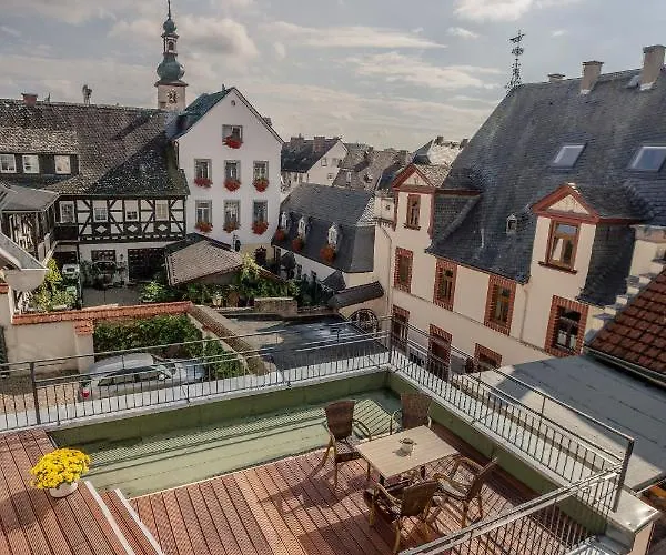 11/ Terrasse / Innenstadt * Рюдесхайм-на-Рейне